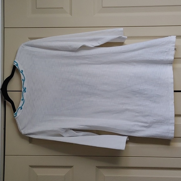 ♦️3 for $15 White Cotton Embroidered Casual Top - Picture 4 of 14